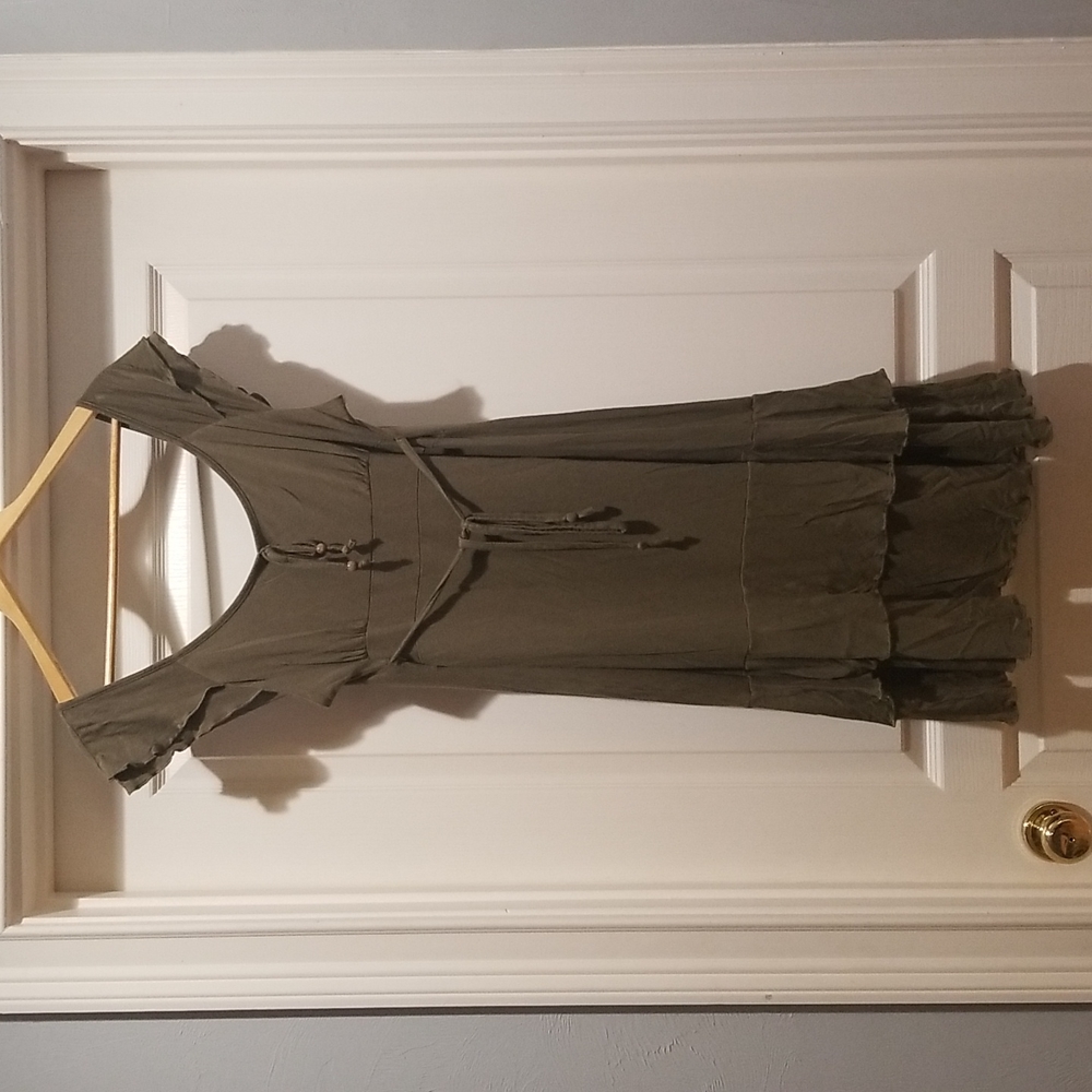 Olive green peasant dress, very stretchy